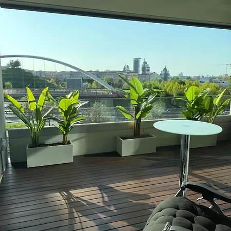 Jungle And Parking Apartment *